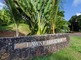 3521 Pua Kenikeni St, Kalaheo, HI 96741