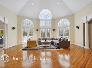 66 Northside Dr, Sag Harbor, NY 11963