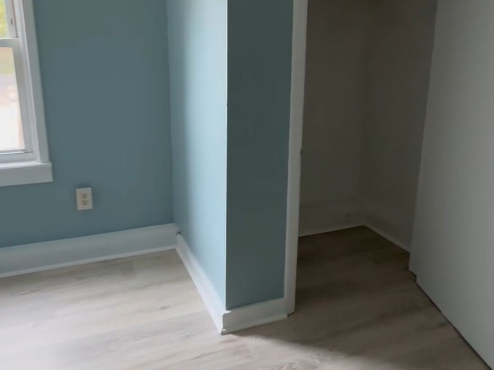 2nd image of 635 Elm St APT 3