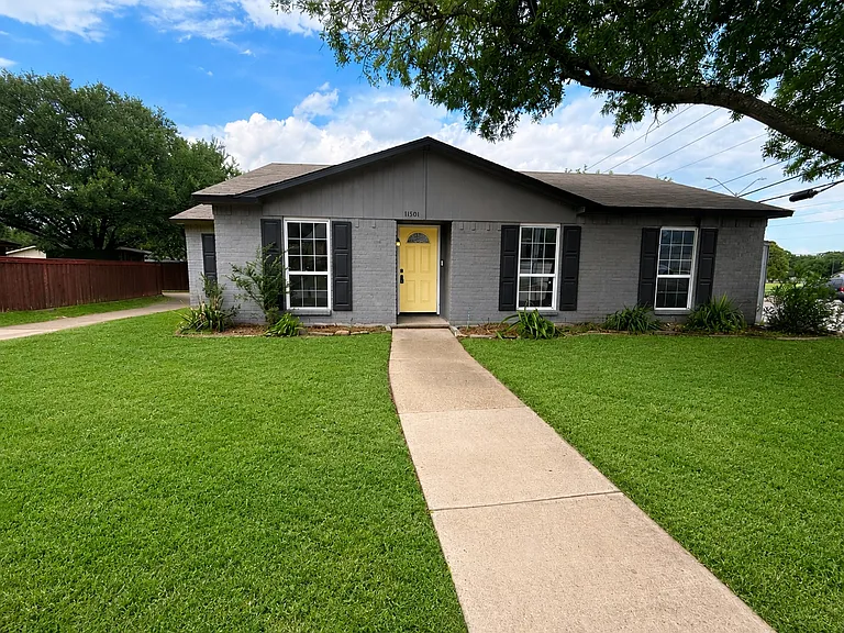 11501 Cotillion Dr — Photo 1