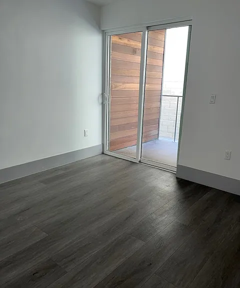 14954 Sherman Way #108 — Photo 10