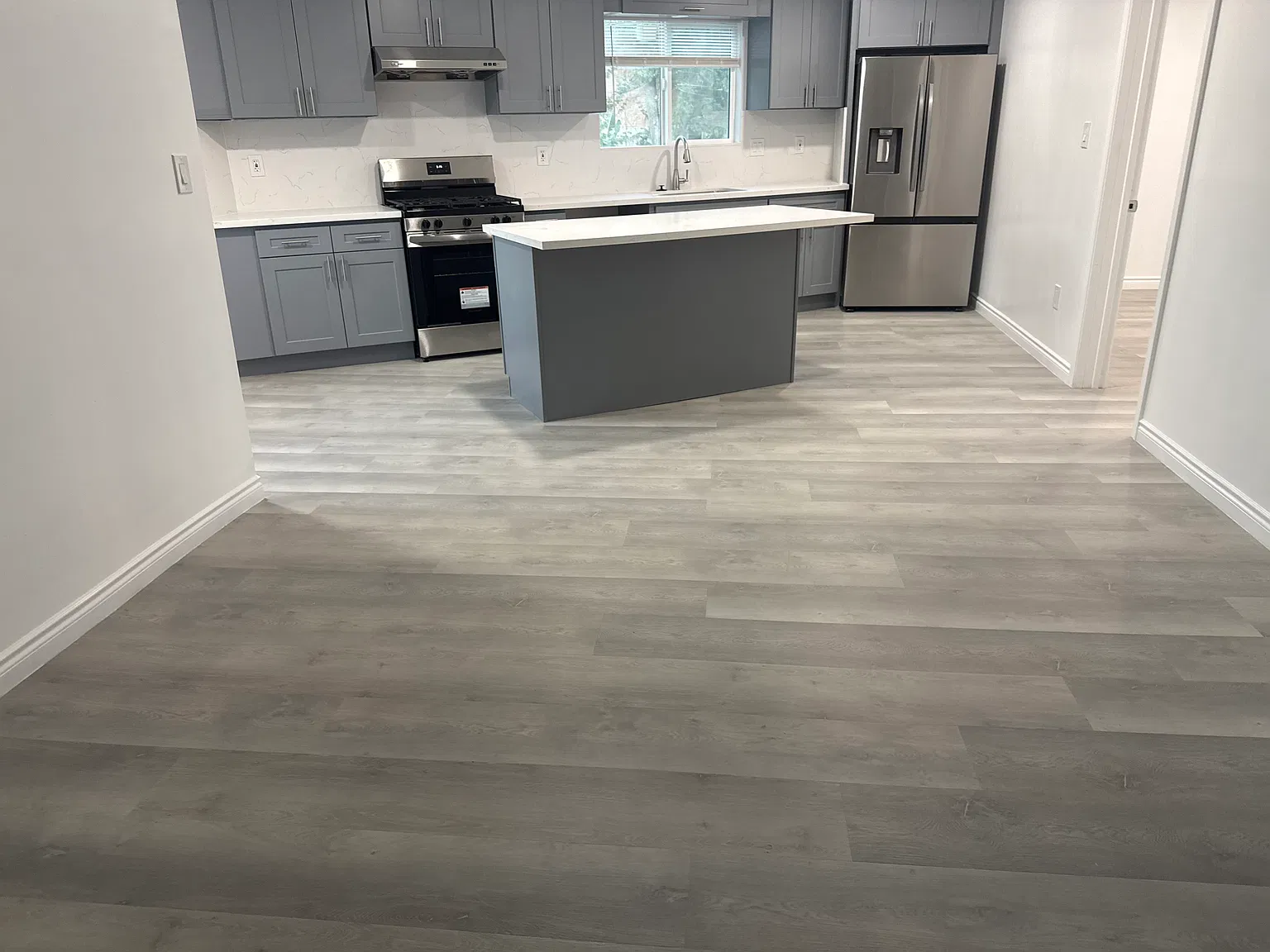 3 bed, 1200 sqft, $3,500 — Photo 3