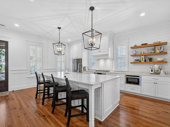 5th image of 1461 Hale Rd