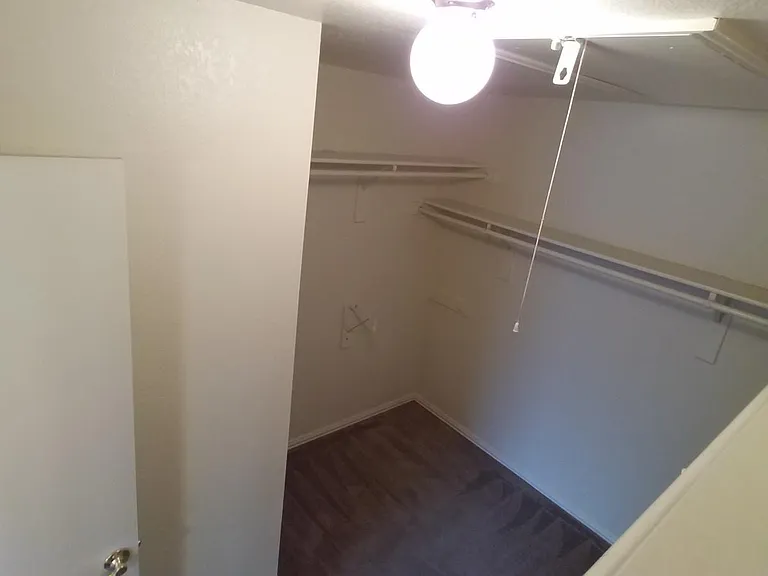 6103 Ridan Ln — Photo 8