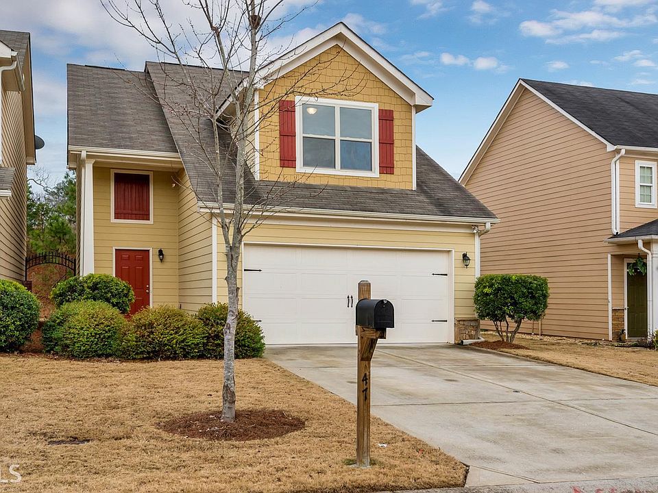 1st image of 47 Oakmont Dr