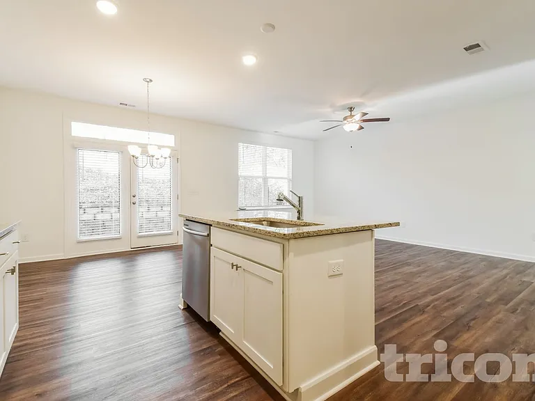 2230 Rosemary Park Ln — Photo 5