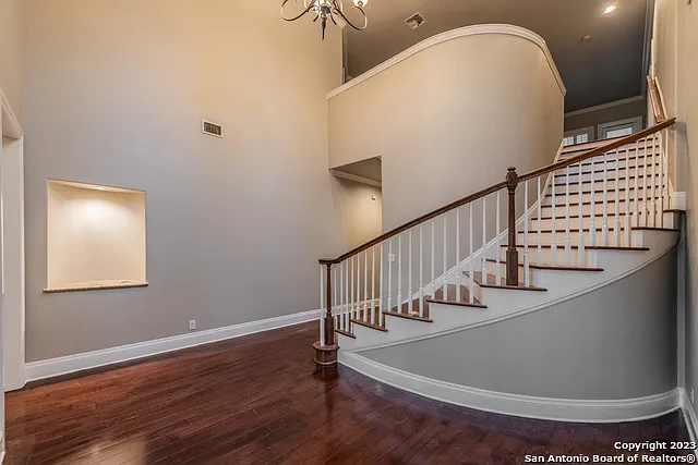 25304 Wentworth Way — Photo 4