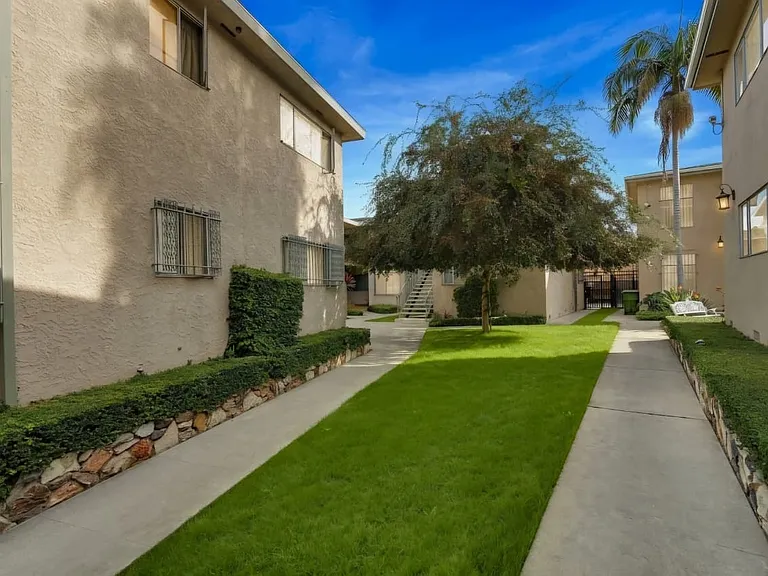 3878 Potomac Ave #11 — Photo 4