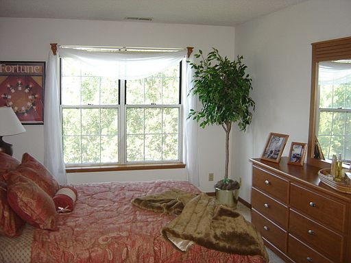2nd image of 6135 Chasewood Pkwy APT 104
