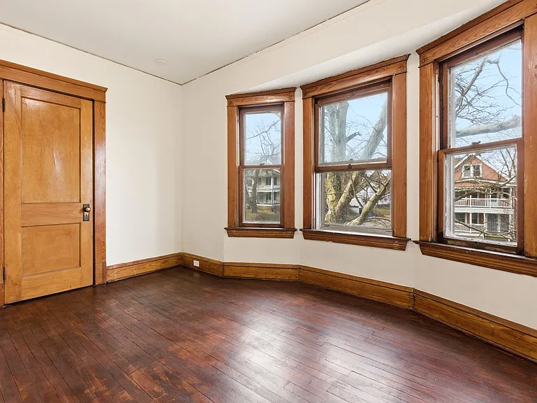 Bedroom #1