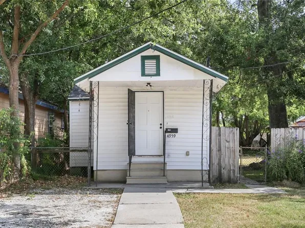 4959 Demontluzin St, New Orleans, LA 70122