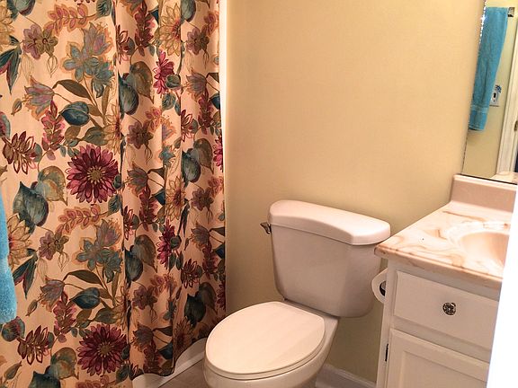 4th image of 464 Sweetgum Dr #44-A