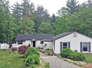 11 Mount Paul Rd, Tyngsboro, MA 01879