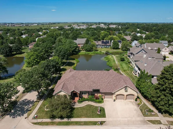2427 Prairieridge Pl, Champaign, IL 61822