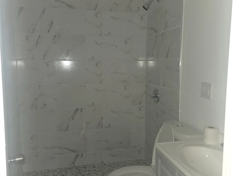 45 Linden St #1 — Photo 6
