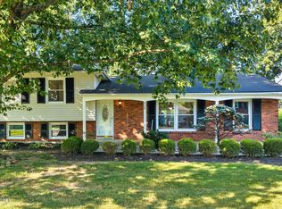 808 Foxwood Ave, Louisville, KY 40223