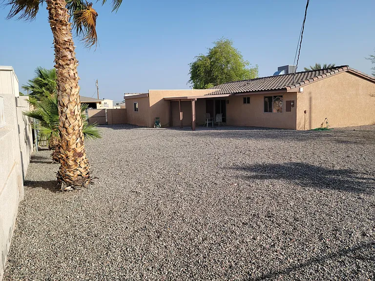 3949 Lunar Dr — Photo 19