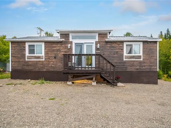 83 Janet Cres, Simonds, NB E2S 1H8