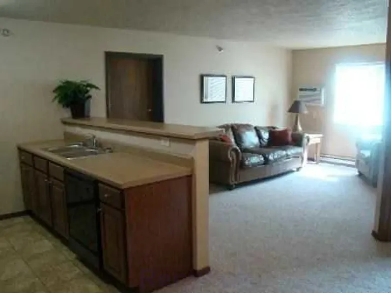 Mirada Manor Apartments — Photo 17