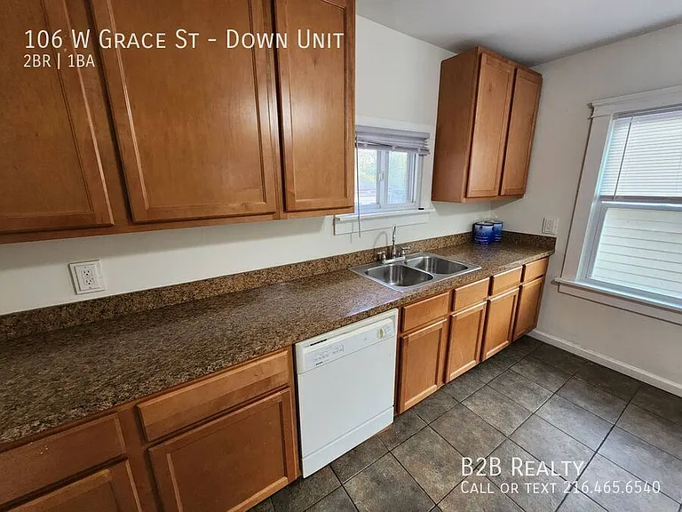 106 W Grace St #DOWN — Photo 16