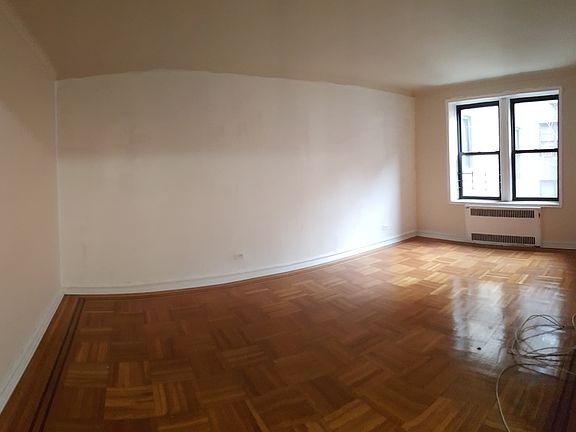 2nd image of 181 Hawthorne St APT 4D