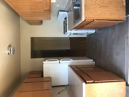 Rented by BRICK & GALO REALTY CORP | media 9