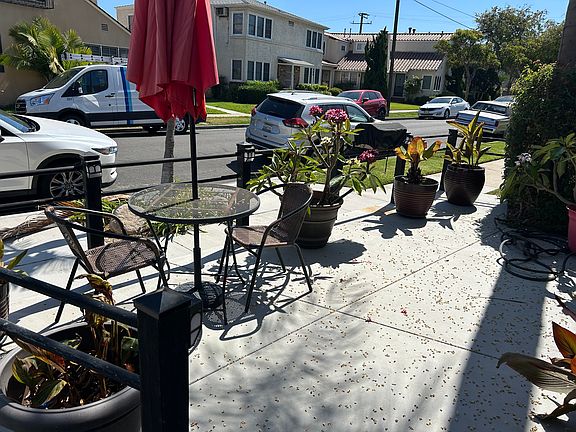 2nd image of 271 Covina Ave #1
