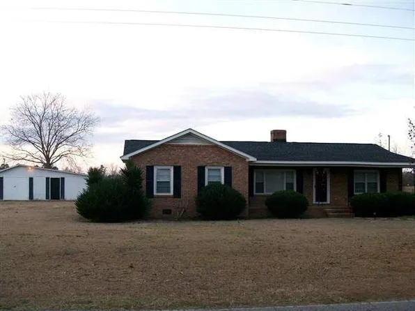 2547 Old Stage Rd, Mullins, SC 29574