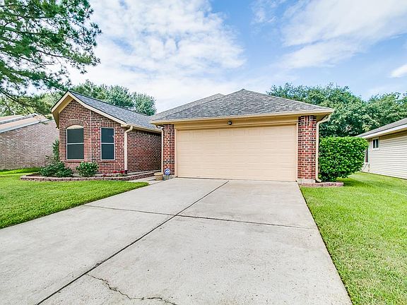 3rd image of 22618 Market Square Ln