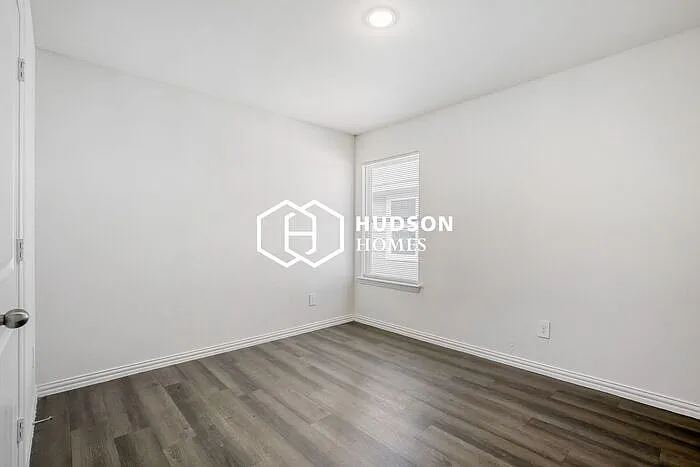 417 Shorty St — Photo 9