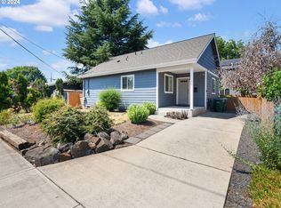 1213 E 9th St, Newberg, OR 97132