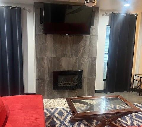 5th image of 759 Jones Ave NW