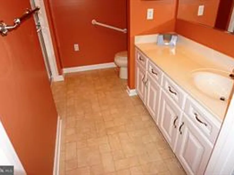 305 Willrich Cir #B — Photo 13
