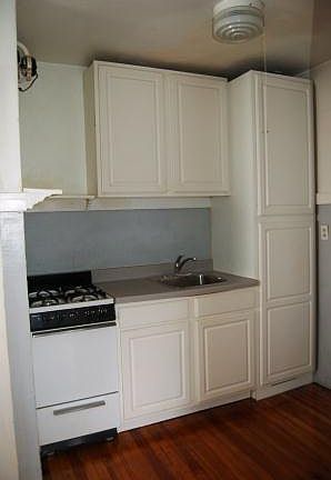 Kitchen OF another unit