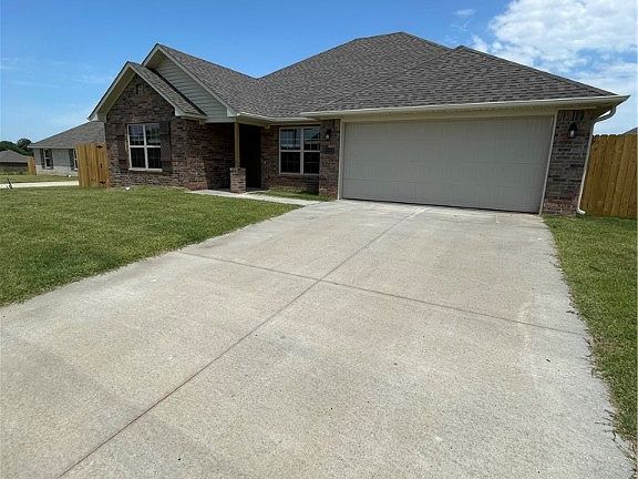 2nd image of 2112 Brown Bear Ln