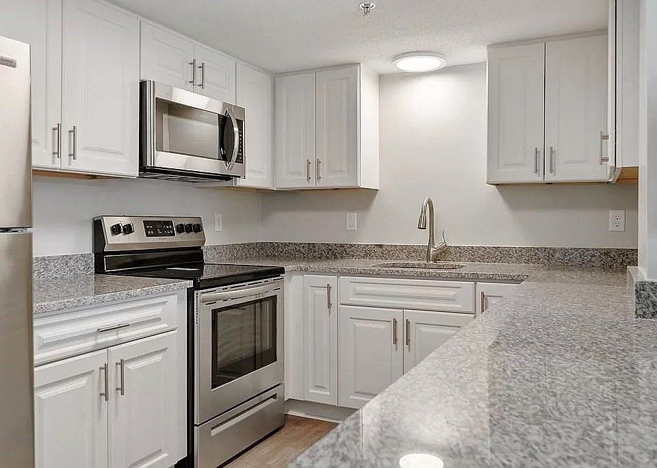 2nd image of 38 Thomas St #509