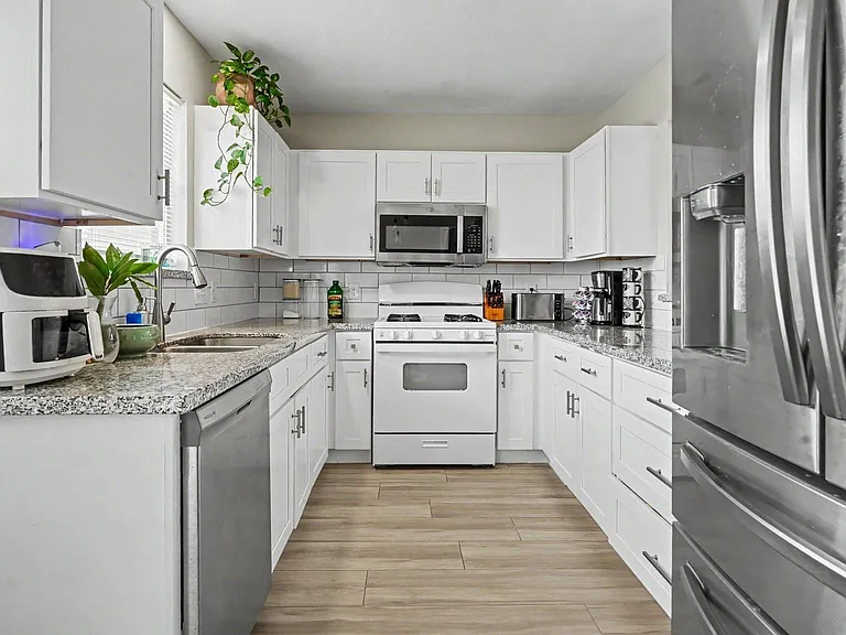9039 Serena Ln — Photo 13