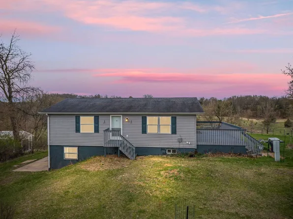 457 Fern Ave, Oxford, WI 53952