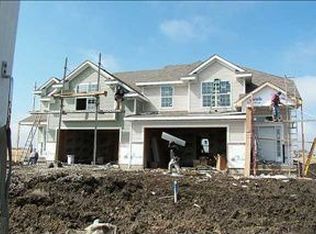 2010 SE Parkview Crossing Dr, Waukee, IA 50263