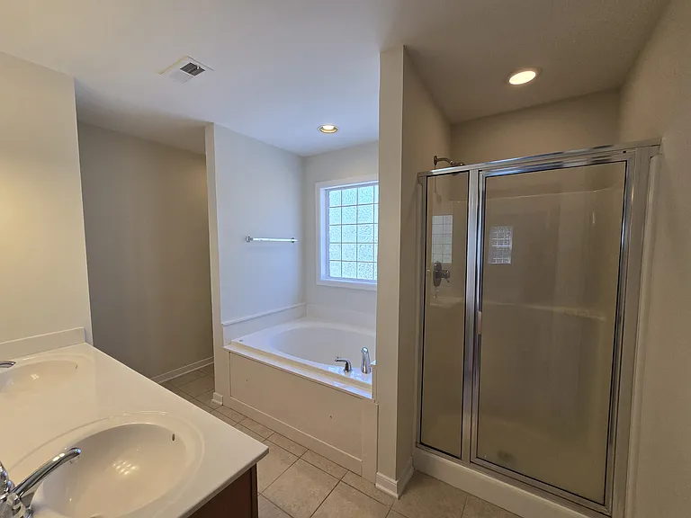 9521 Pine Trails Ct — Photo 23