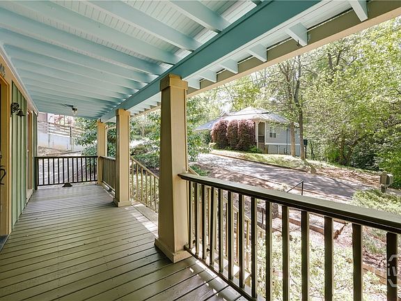 5th image of 145 Hendrix Avenue