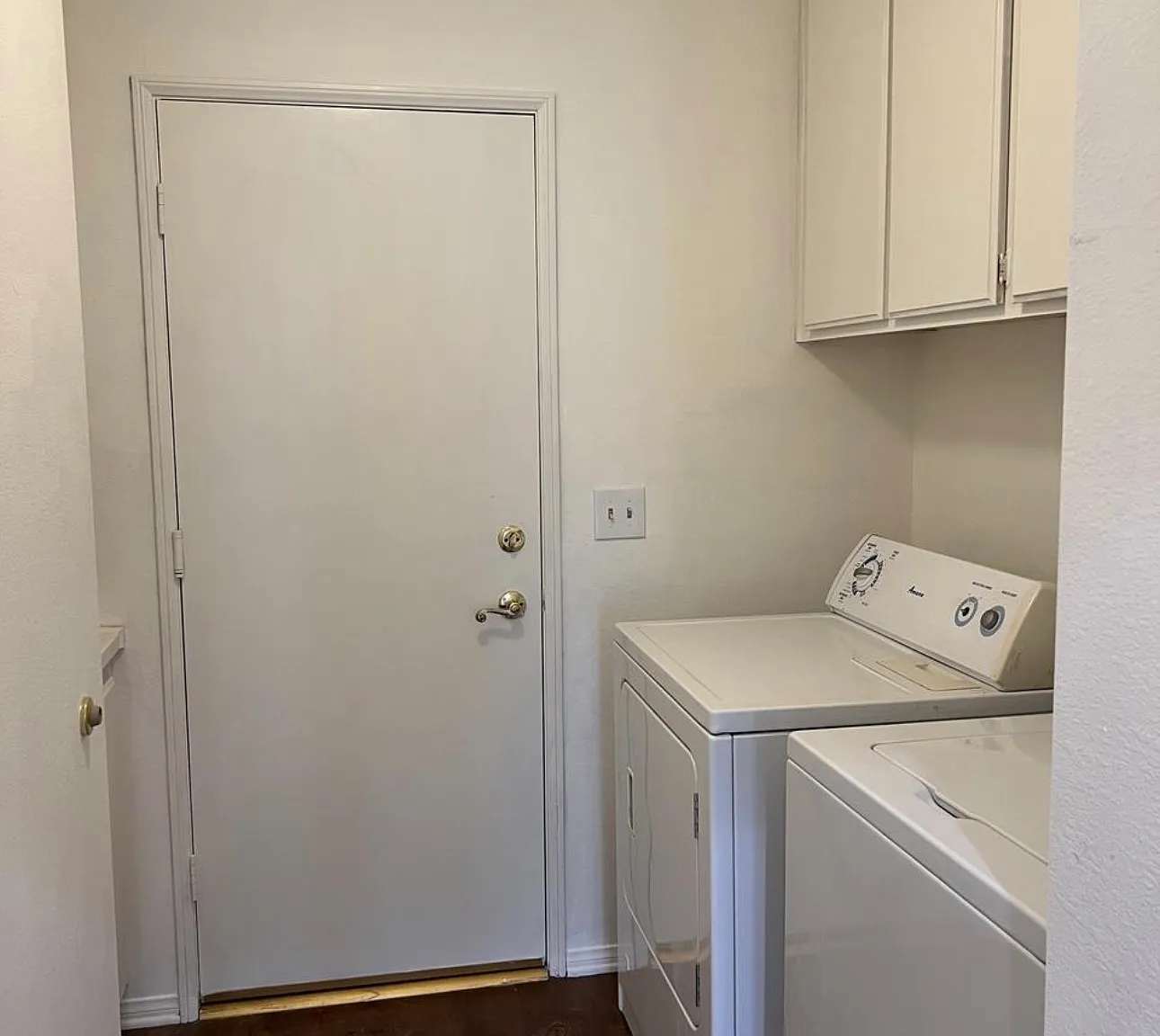 3 bed, 1120 sqft, $3,000 — Photo 3