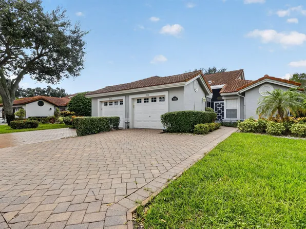 7136 Summer Tree Drive, Boynton Beach, FL 33437