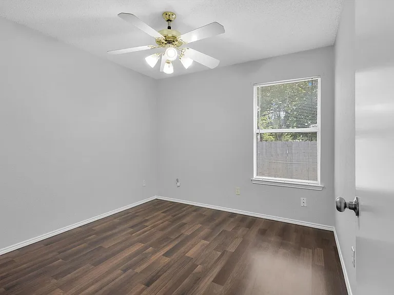 7520 Arbor Hill Dr — Photo 16