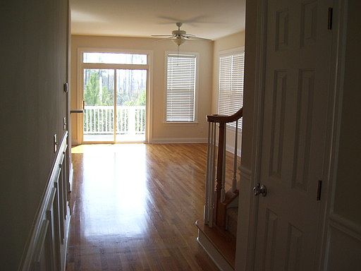 5th image of 223 River Gate Ln