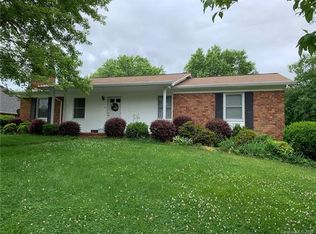 5 Knollridge Rd, Candler, NC 28715