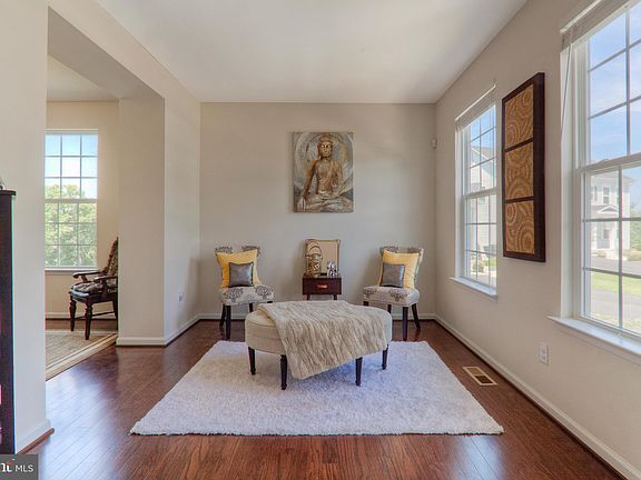 3rd image of 29 Corin Way