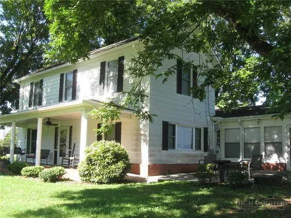 3850 Hartland Road, Lenoir, NC 28645