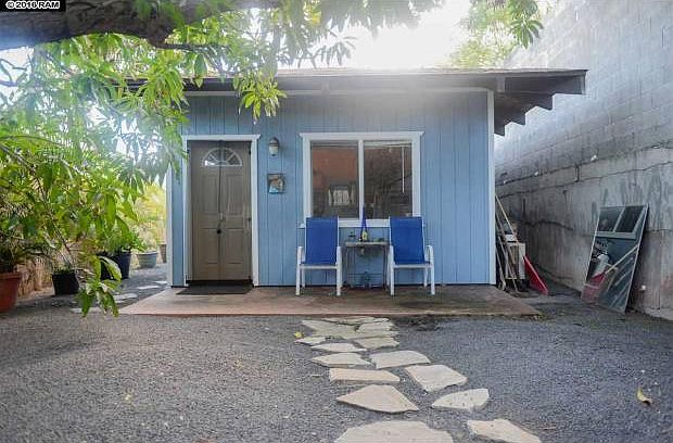 2nd image of 920 Makiki St