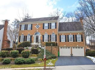 8703 Middleford Dr, Springfield, VA 22153